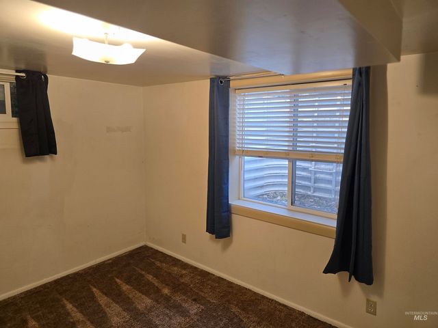 1818 Granada, Twin Falls, ID 83301