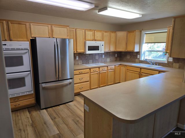 1818 Granada, Twin Falls, ID 83301