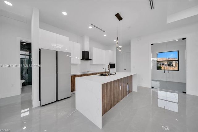 3105 28th ST SW, Lehigh Acres, FL 33976