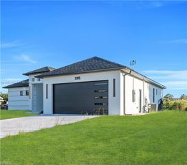 3105 28th ST SW, Lehigh Acres, FL 33976