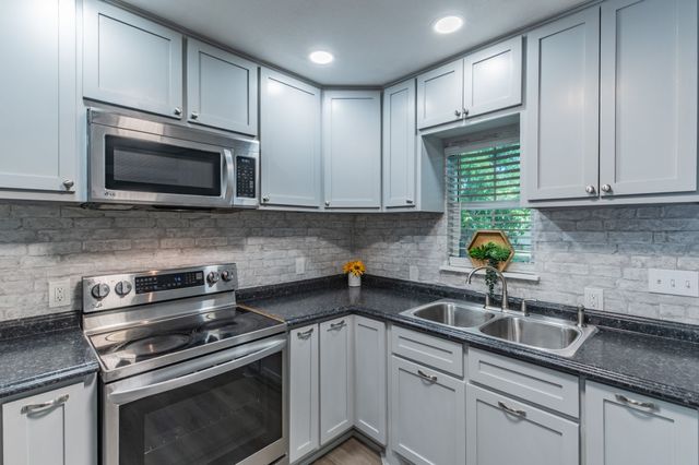 1010 SE 17th Street, Mineral Wells, TX 76067