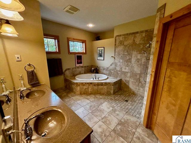 35382 480th Street, Kasota, MN 56050