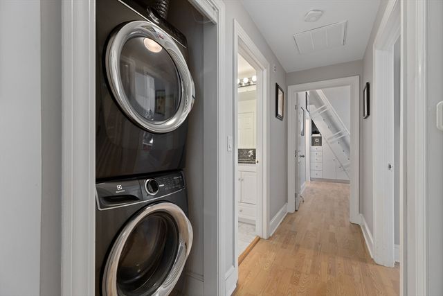 35 Walden St 34, Cambridge, MA 02140