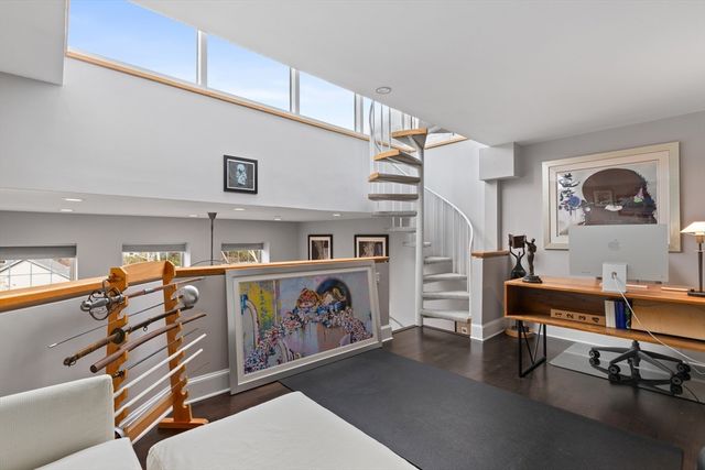 35 Walden St 34, Cambridge, MA 02140