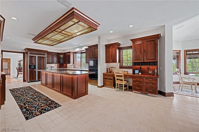 7575 Benner Road, New Franklin, OH 44614
