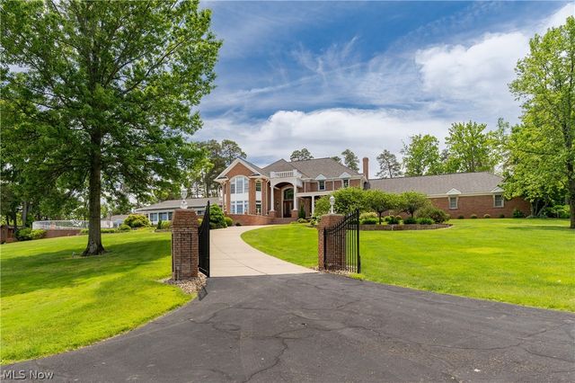 7575 Benner Road, New Franklin, OH 44614