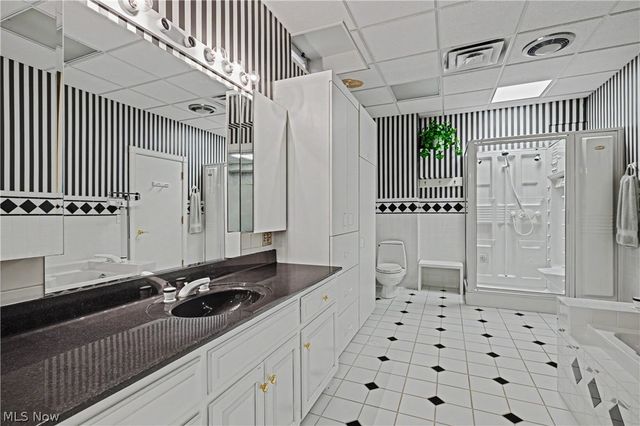 7575 Benner Road, New Franklin, OH 44614