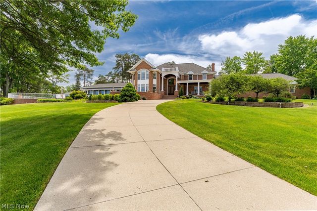 7575 Benner Road, New Franklin, OH 44614