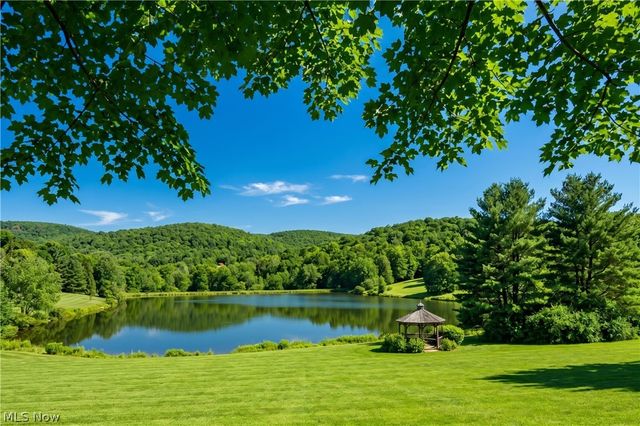 7575 Benner Road, New Franklin, OH 44614