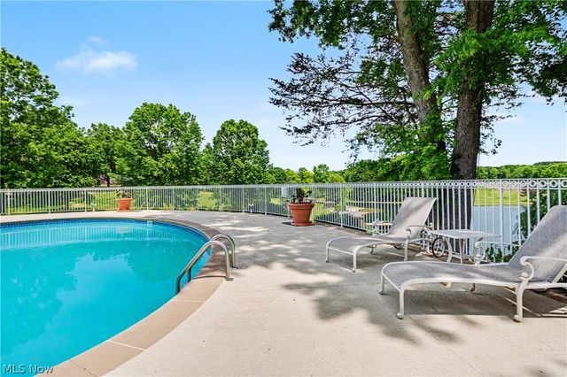 7575 Benner Road, New Franklin, OH 44614