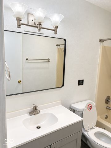 776 Alvey Court, Greenwood, IN 46143
