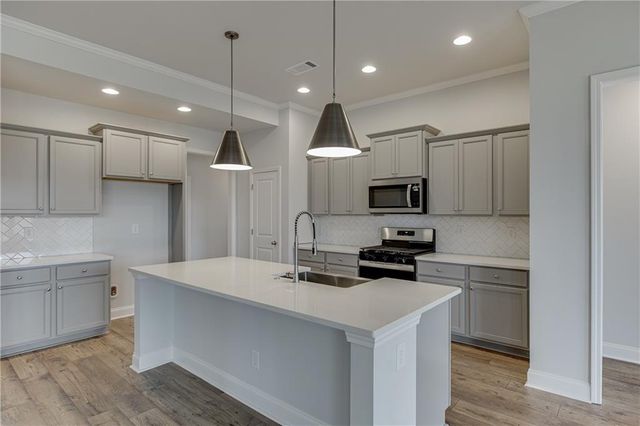 196 Oakdale Road, Jefferson, GA 30549