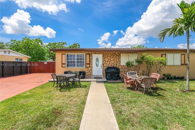 11600 SW 181st Ter, Miami, FL 33157