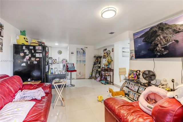 11600 SW 181st Ter, Miami, FL 33157