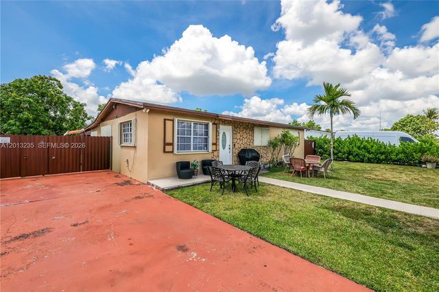 11600 SW 181st Ter, Miami, FL 33157