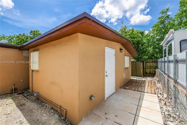 11600 SW 181st Ter, Miami, FL 33157