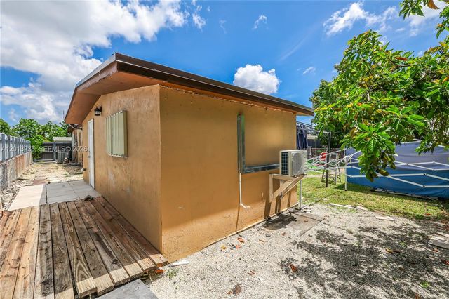 11600 SW 181st Ter, Miami, FL 33157