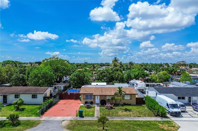 11600 SW 181st Ter, Miami, FL 33157