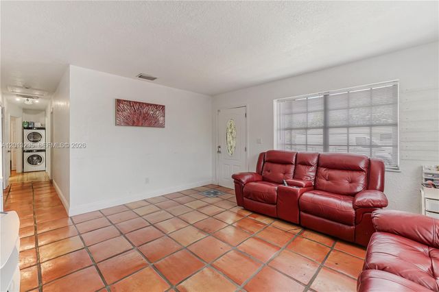 11600 SW 181st Ter, Miami, FL 33157