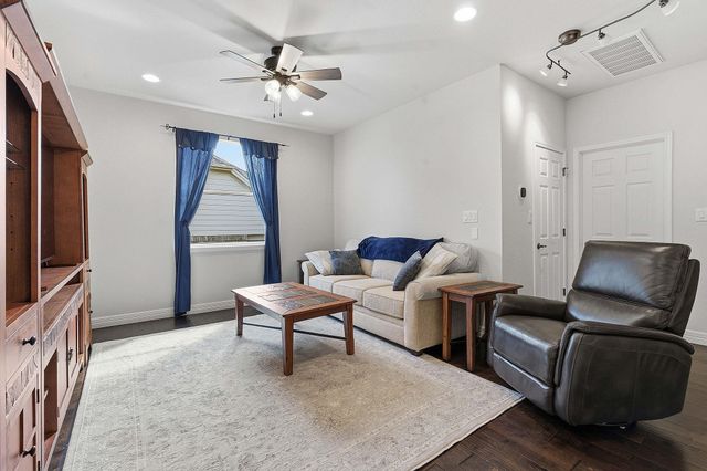 9916 Royal New Kent DR, Austin, TX 78717