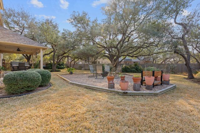 9916 Royal New Kent DR, Austin, TX 78717