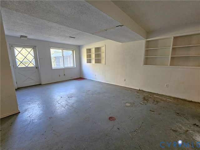 37 Bear Branch Rd, Cumberland, VA 23901