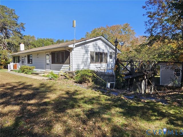 37 Bear Branch Rd, Cumberland, VA 23901