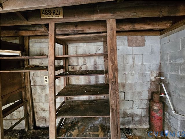 37 Bear Branch Rd, Cumberland, VA 23901