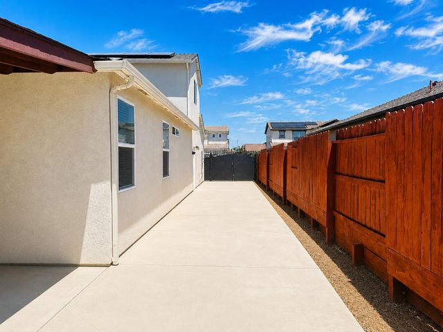 6389 W Pico Avenue, Fresno, CA 93723