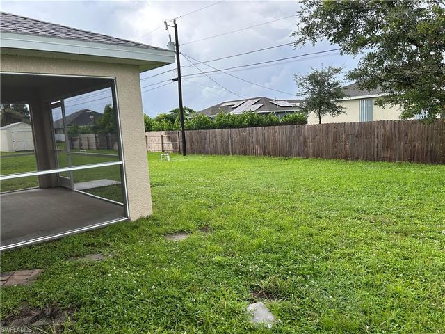 1229 NE 4th AVE # 1, Cape Coral, FL 33909