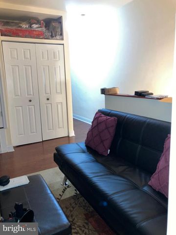 2516 S 6TH ST, Philadelphia, PA 19148