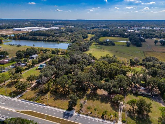 815 E SAM ALLEN ROAD, Plant City, FL 33563