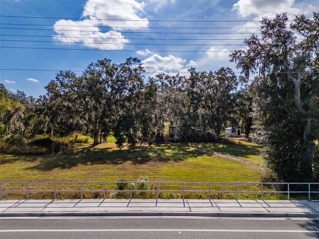 815 E SAM ALLEN ROAD, Plant City, FL 33563