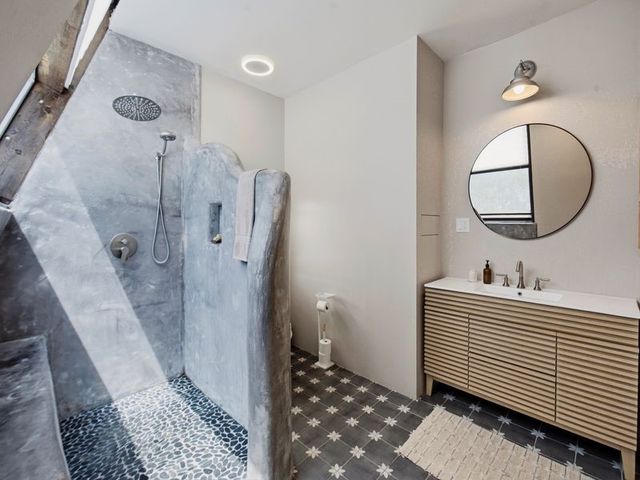 1391 Santa Rosa, Santa Fe, NM 87505