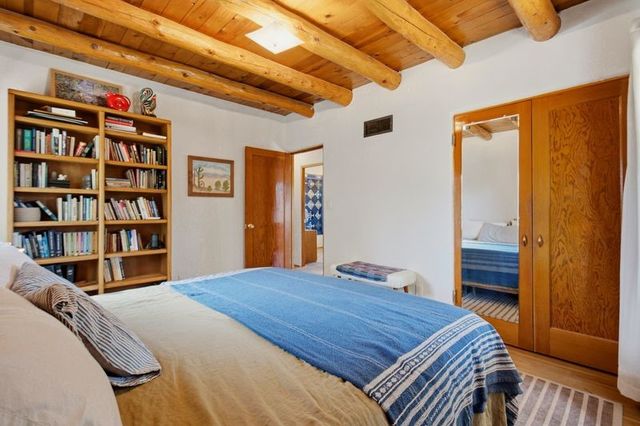 1391 Santa Rosa, Santa Fe, NM 87505