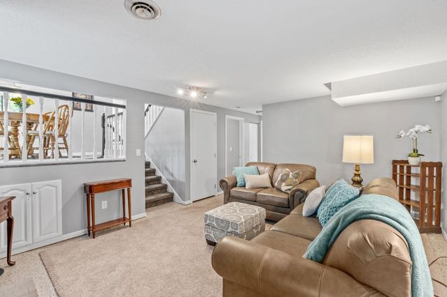 3980 Orchid Lane N, Plymouth, MN 55446