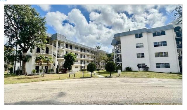 3330 Spanish Moss Terrace 212, Lauderhill, FL 33319