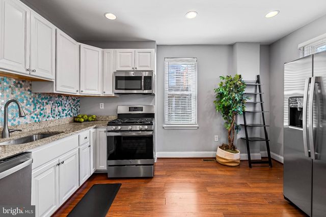 3700 CHESTNUT AVE, Baltimore, MD 21211