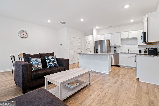 1396 Sweetshrub Place NW, Atlanta, GA 30318