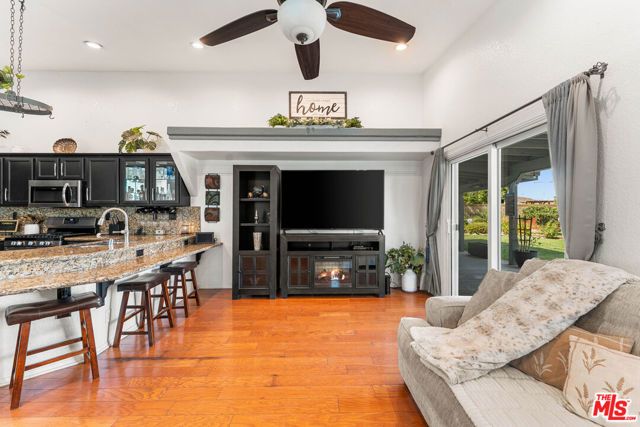 4619 Cinnabar Avenue, Palmdale, CA 93551