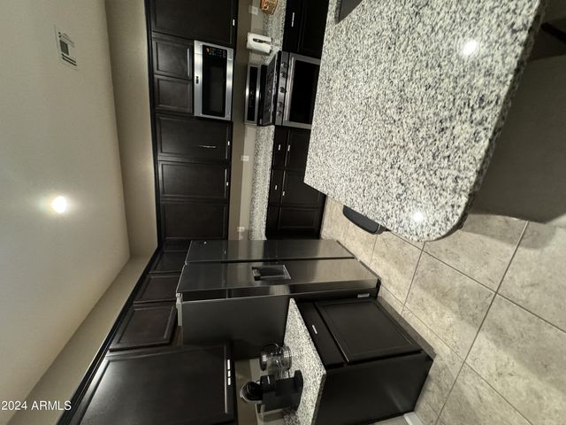 18735 N RAVELLO Road, Maricopa, AZ 85138