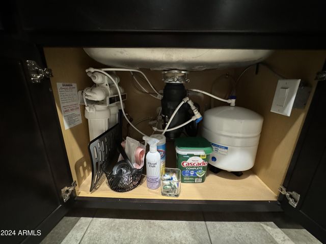 18735 N RAVELLO Road, Maricopa, AZ 85138