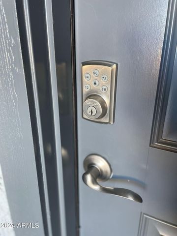 18735 N RAVELLO Road, Maricopa, AZ 85138