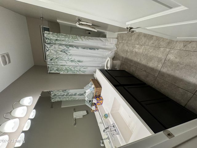 18735 N RAVELLO Road, Maricopa, AZ 85138