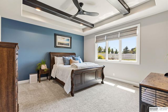 10514 S 103rd Street, Papillion, NE 68046