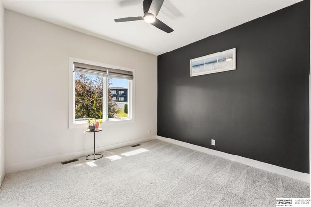 10514 S 103rd Street, Papillion, NE 68046