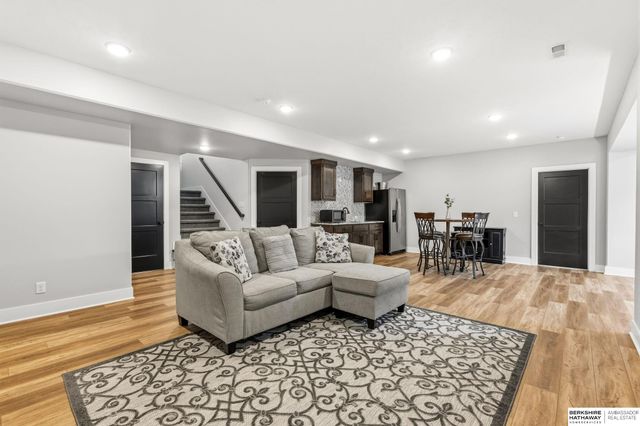 10514 S 103rd Street, Papillion, NE 68046