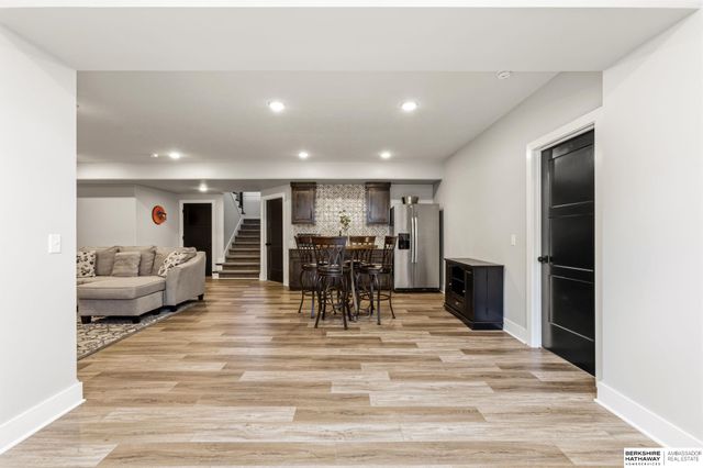10514 S 103rd Street, Papillion, NE 68046
