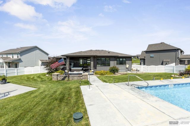 10514 S 103rd Street, Papillion, NE 68046
