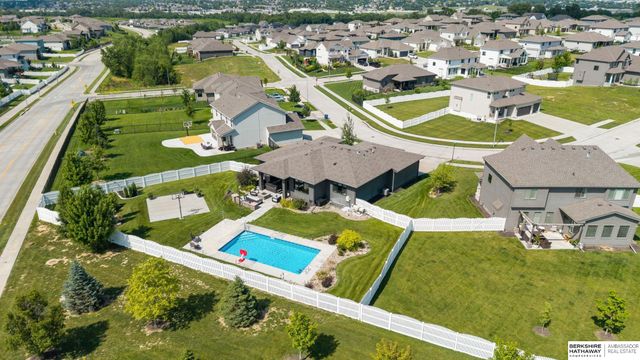 10514 S 103rd Street, Papillion, NE 68046